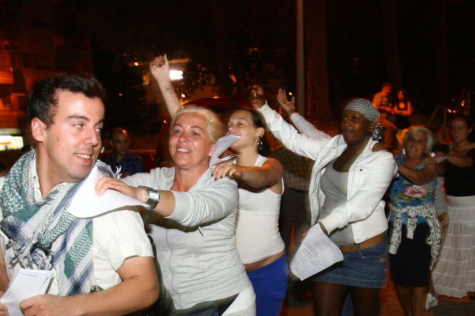 Lavadeiras cantam pela Campanhã