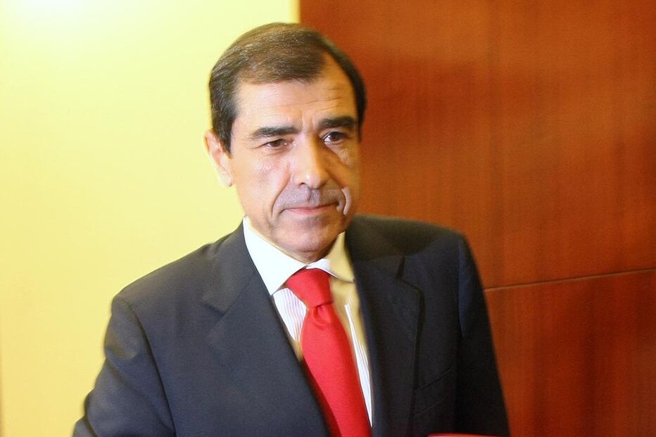 Moniz tinha o apoio de Sócrates