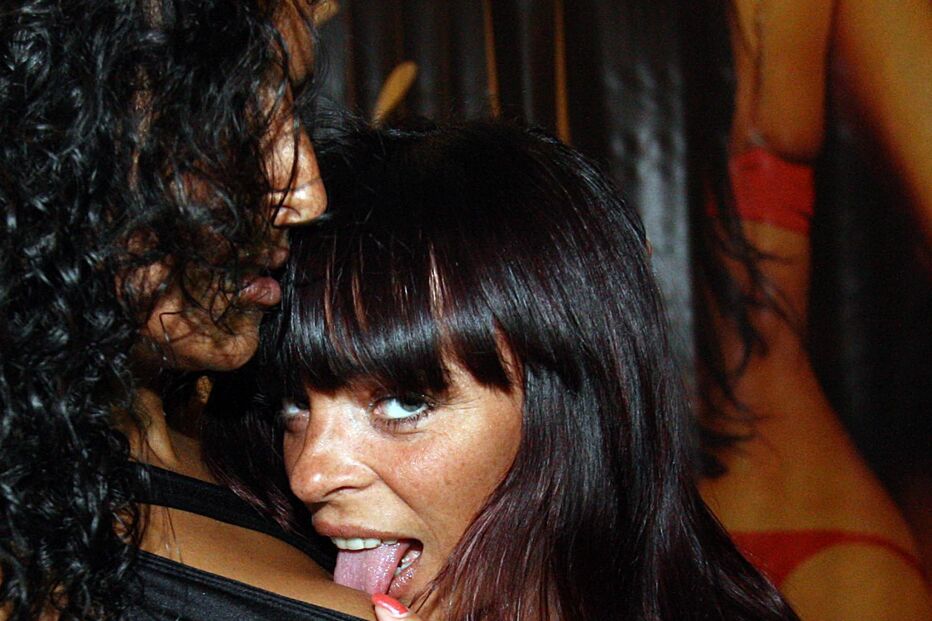 Hot dá início à emissão