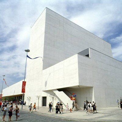 Free Glasses for Portugal's Aug 12 Solar Eclipse