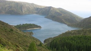 Lagoas dos Açores perdem água
