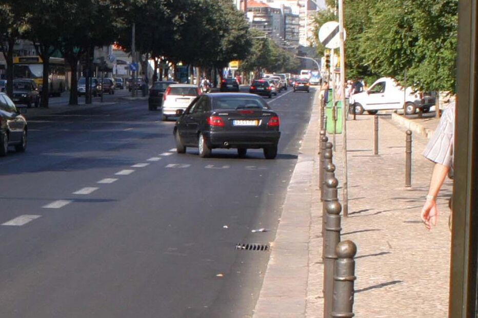 Av. de Berna com jardins suspensos