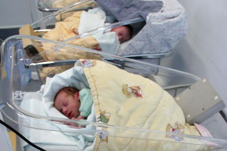 Espanha dá 12 vezes mais aos bebés