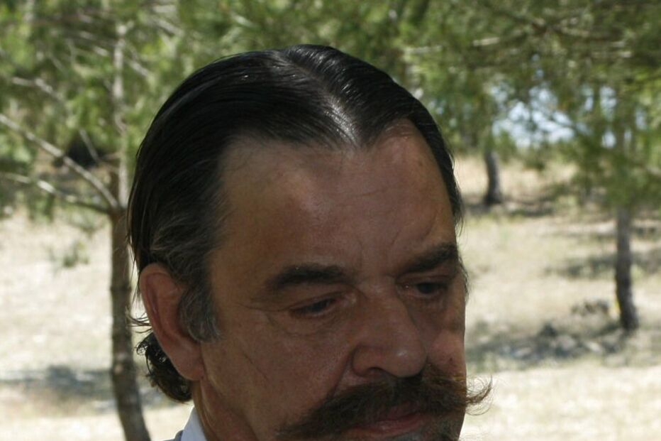 Livro de Miguel Sousa Tavares esgota em 20 dias