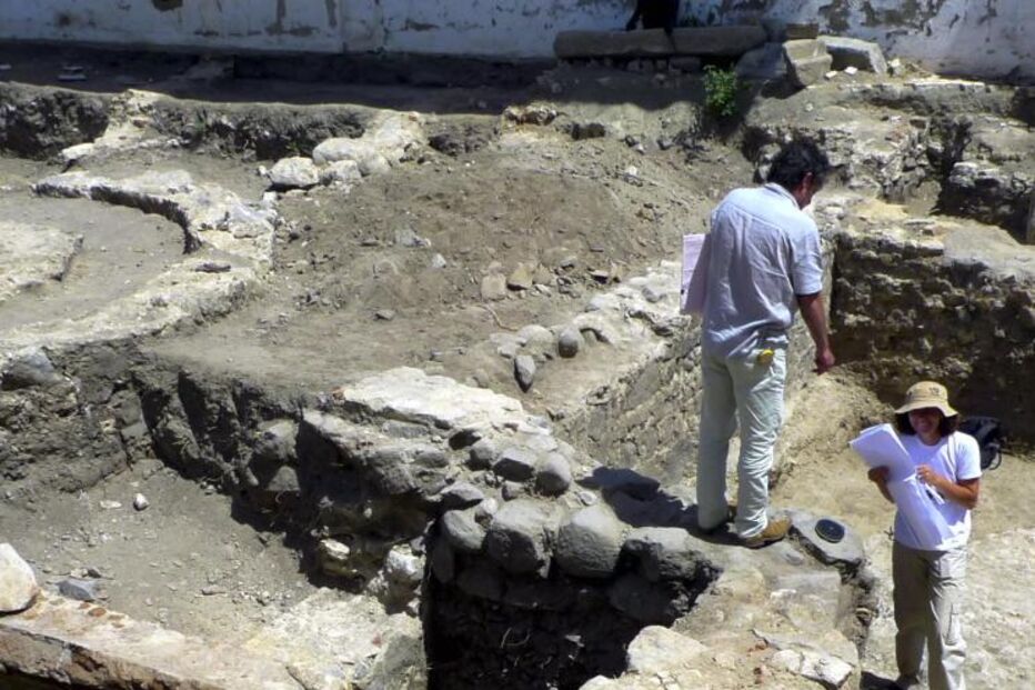 Templo romano a descoberto