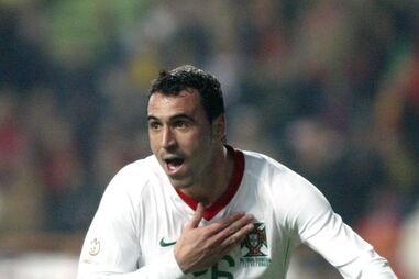 Selecção vence por 3-0