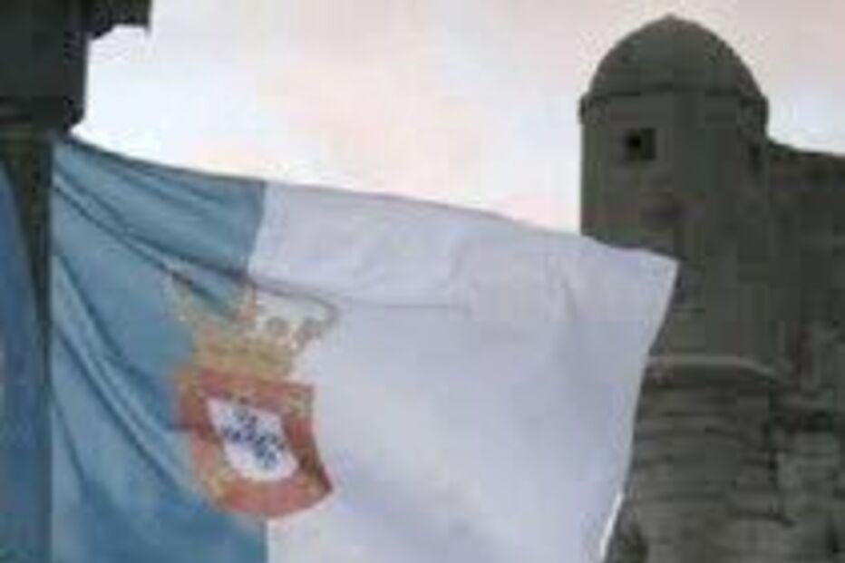 Bandeira monárquica hasteada na Cidadela de Cascais (COM VÍDEO)