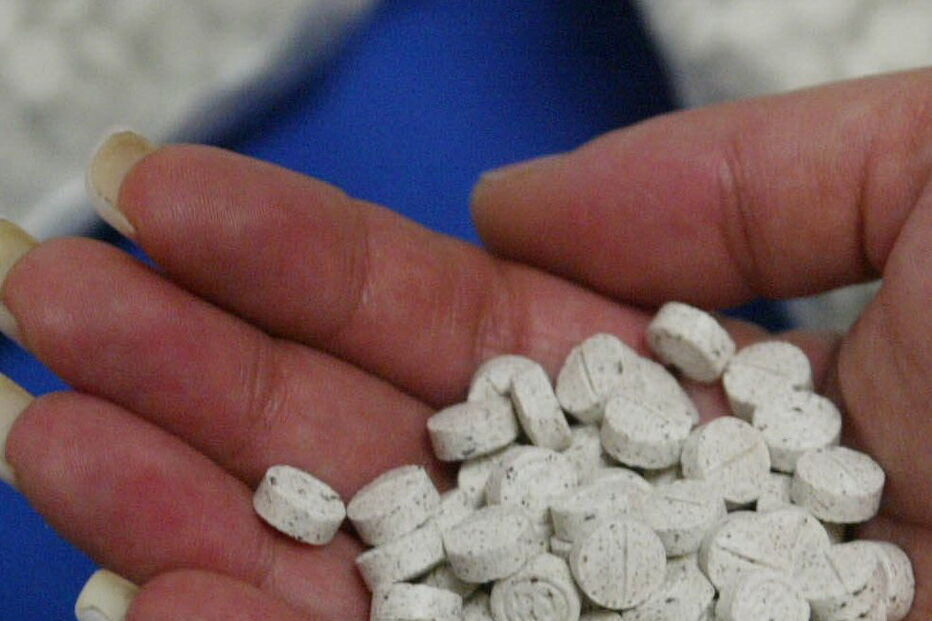 Tenta vender ecstasy à GNR