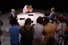 Microfone capta conversa entre Sócrates e Louçã