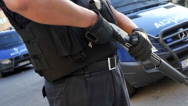 PSP atacada com garrafas e pedras após esfaqueamento na Amadora