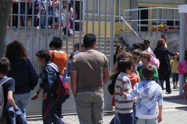 Atribuídas turmas a professora suspensa