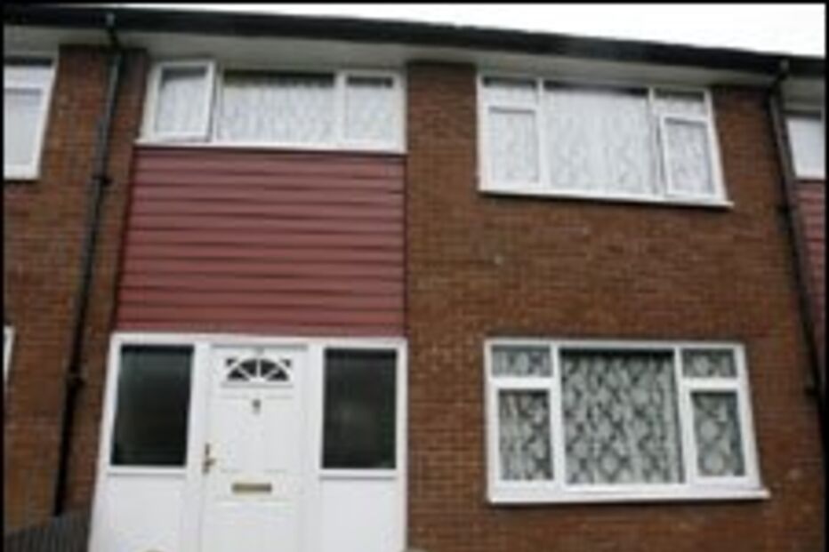 Inglaterra: Três bebés encontrados mortos