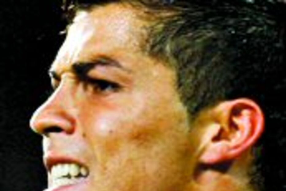 Cristiano Ronaldo: Pai dá nome a campo