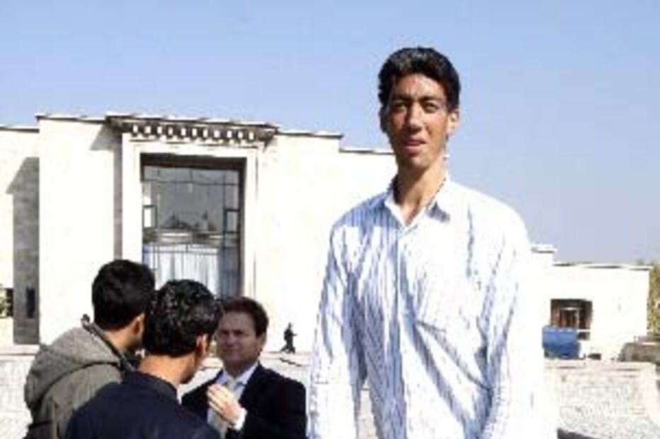 Homem mais alto do Mundo em Lisboa