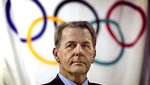 Jacques Rogge reeleito para Comité Olímpico