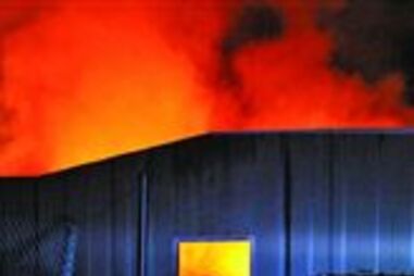 Vila do Conde: operações de rescaldo avaliam estragos (COM VÍDEO)