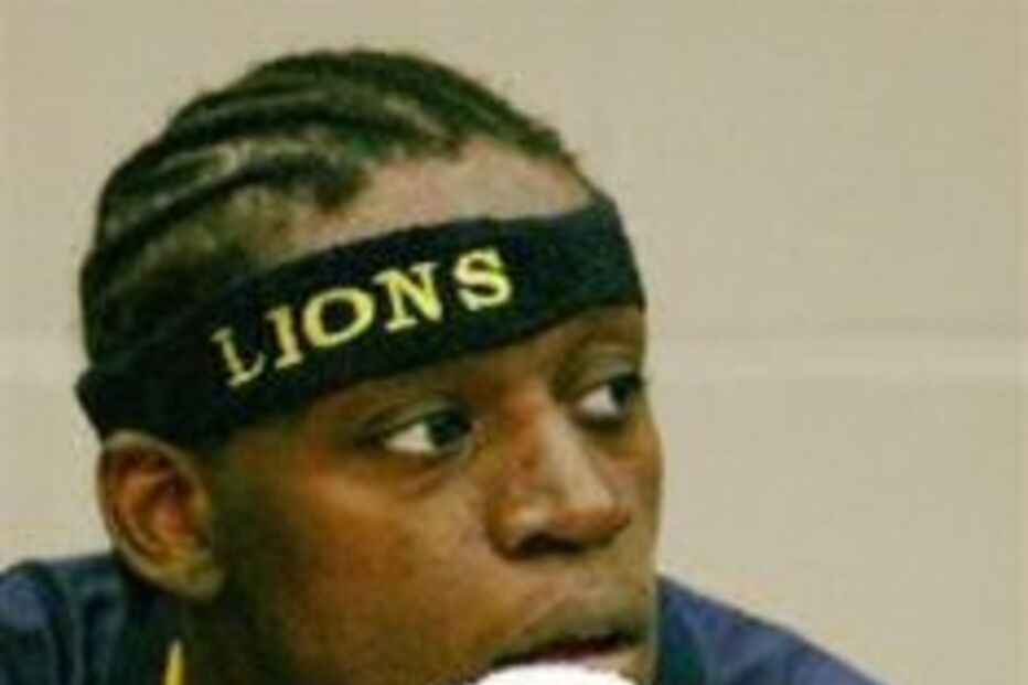 Basquetebolista morre no intervalo do jogo (COM VÍDEO)