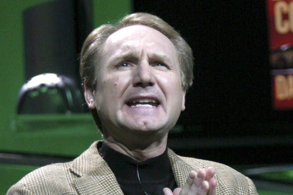 Dan Brown passa o milhão de livros