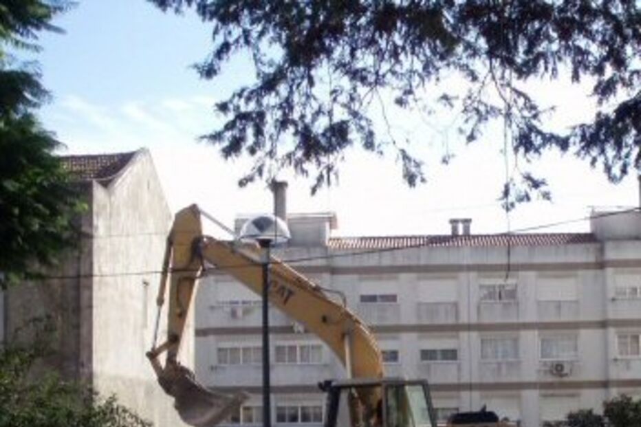 Casa de pintor demolida ontem