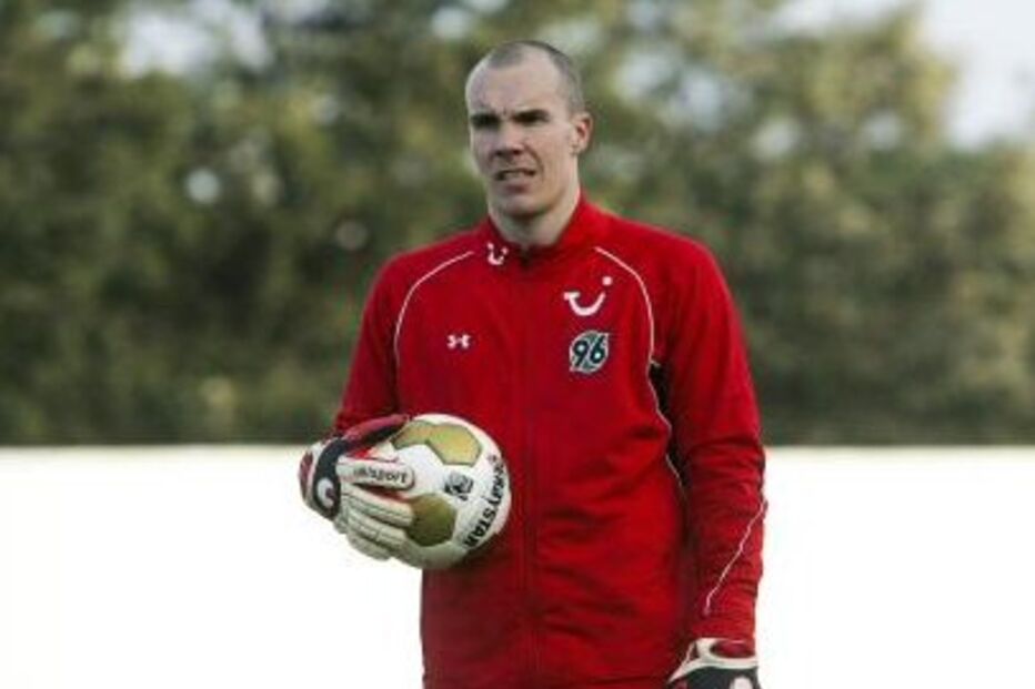 Robert Enke suicida-se aos 32 anos