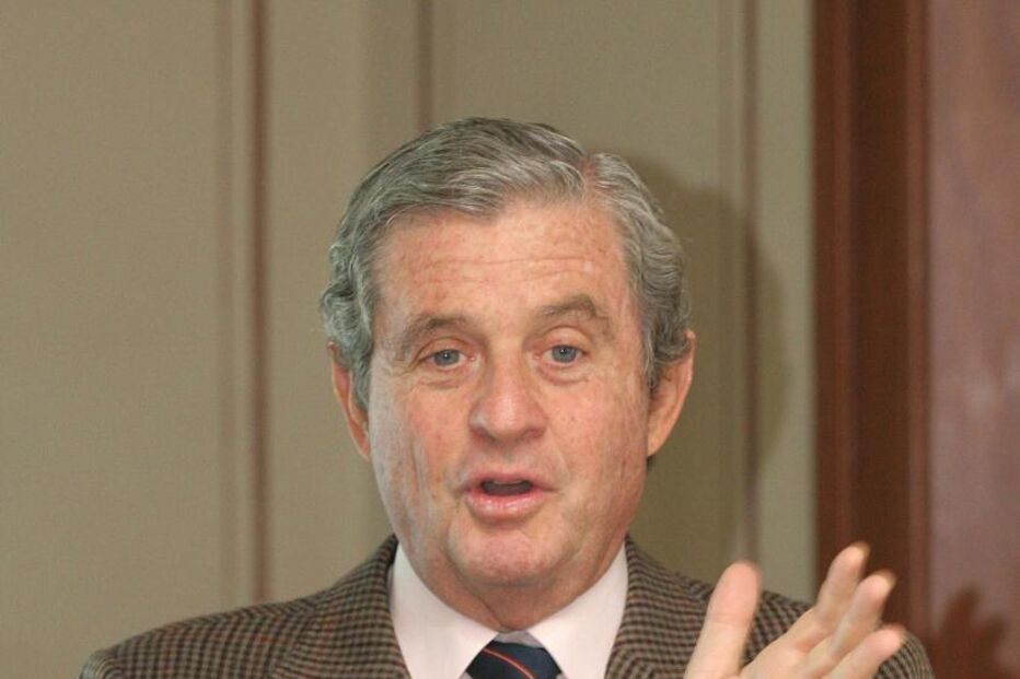 Daniel Serrão  e Lobo Antunes galardoados