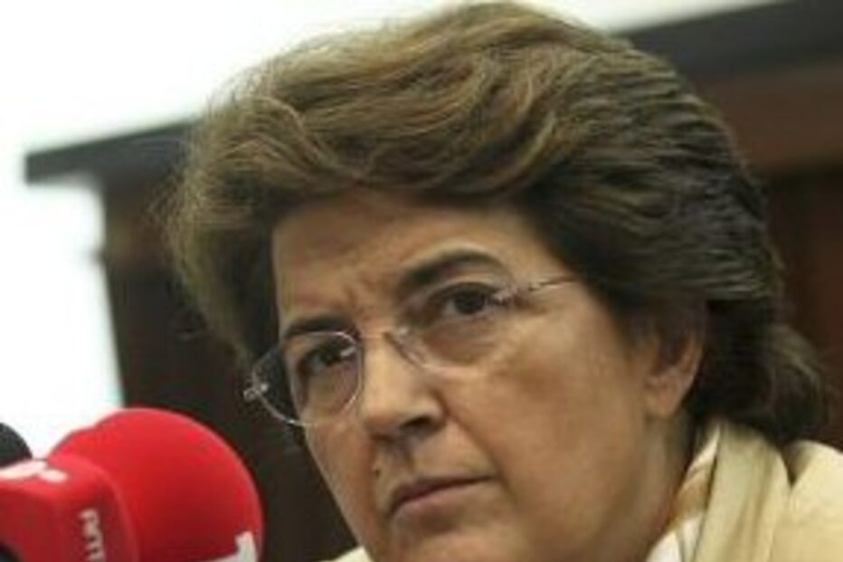Ministra Ana Jorge obriga a desconvocar vigília