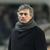 Mourinho diz que defrontar o Chelsea “é apenas mais um jogo”