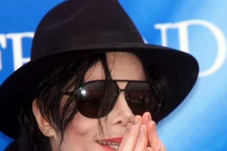 Jovem reclama parte da herança de Jackson