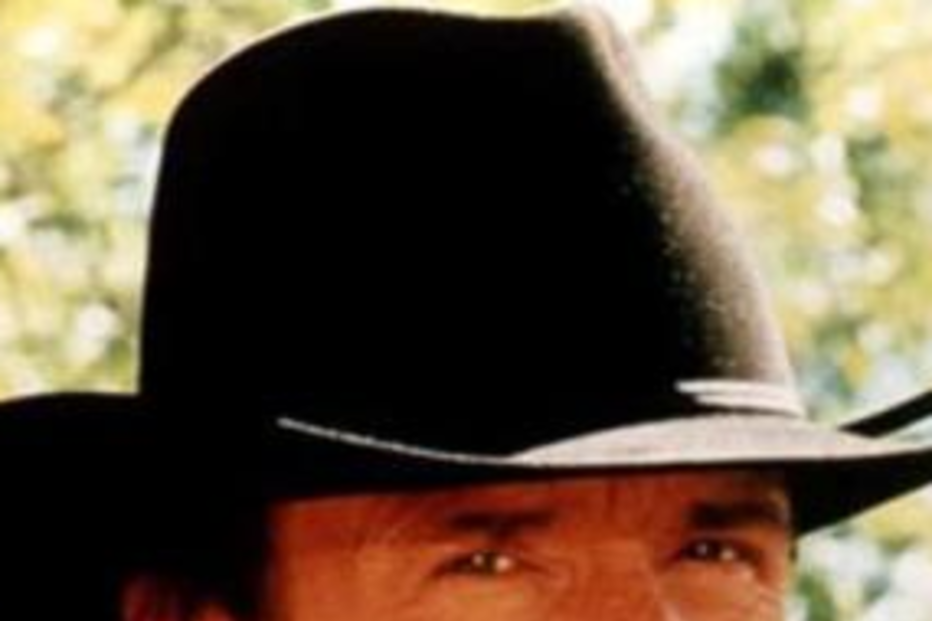 Chuck Norris: “Com Obama, mãe de Jesus teria abortado”