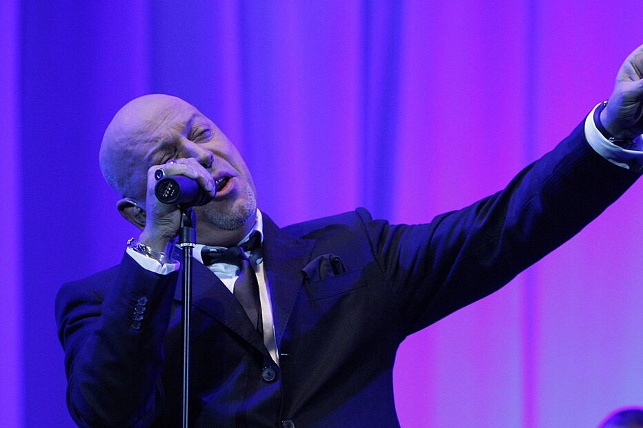 Paulo Gonzo vai cantar em inglês