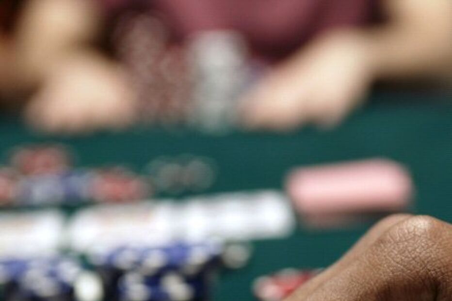 O perfume do dinheiro do póquer