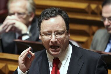 Fim do sigilo fiscal abre guerra no PS