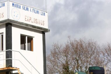 Fábrica tem mais de vinte multas