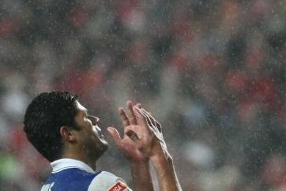 Hulk regressa a tempo do clássico com o Benfica