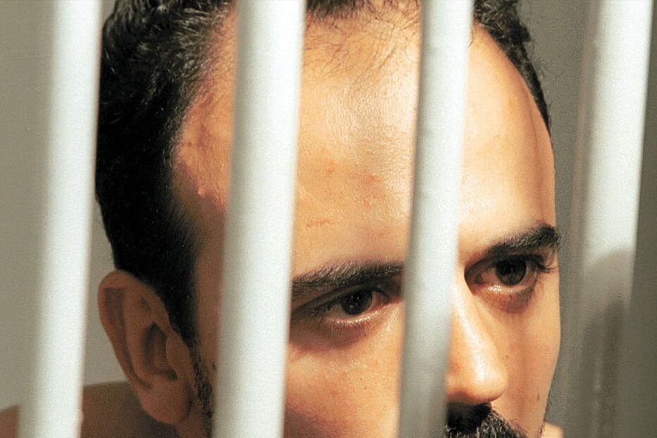 “Agora faz comércio à conta do crime”