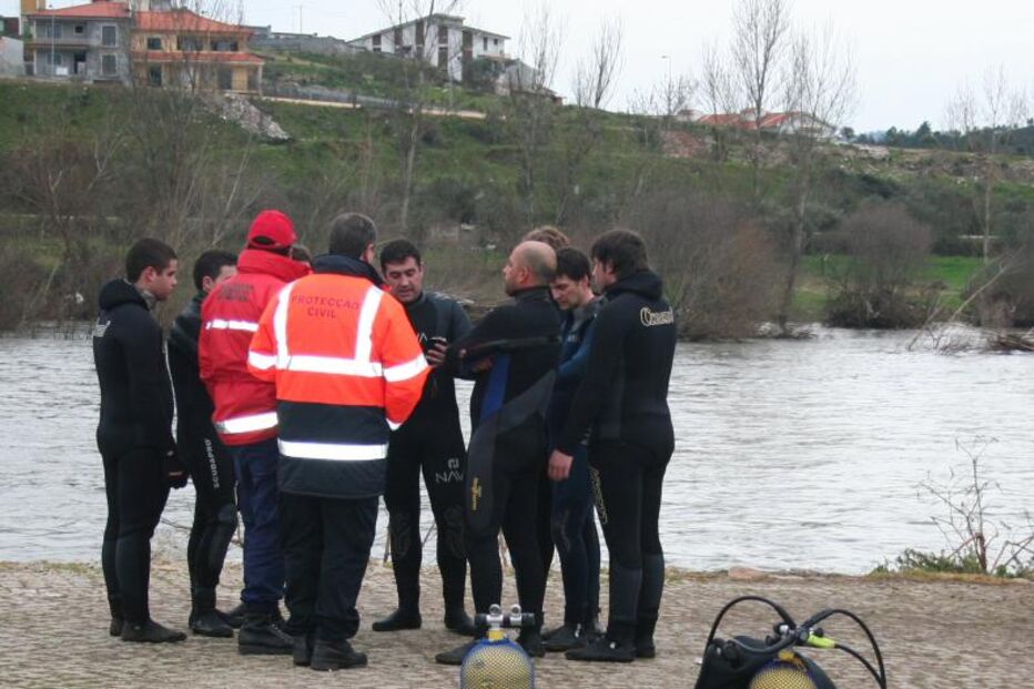 “Não apanho mais, vou-me atirar ao rio”