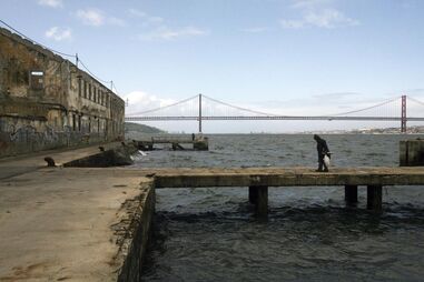 O cais do Ginjal, em Almada