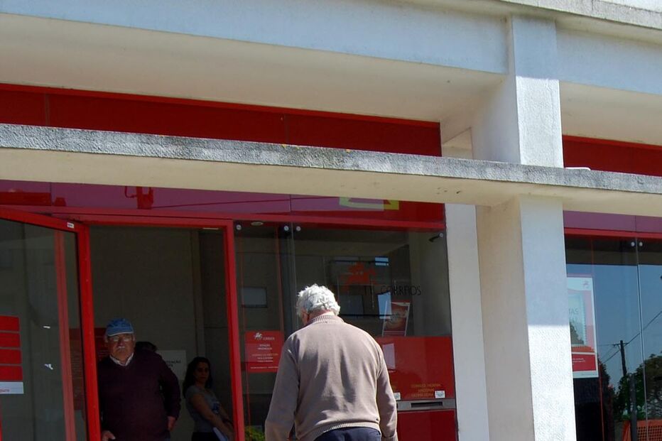 Agredido quando travava ladrões