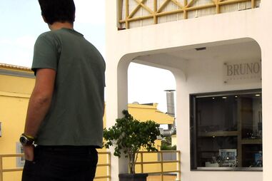 Furto de relógios e artigos de ouro