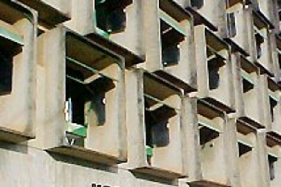 Jovem torturada e vítima de abusos