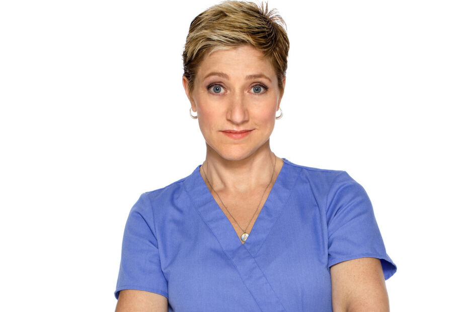 Edie Falco é enfermeira louca por sexo e drogas
