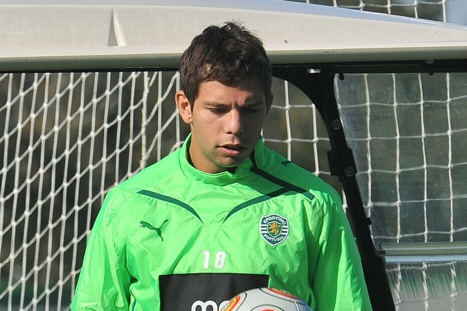 Leões colocam Grimi à venda