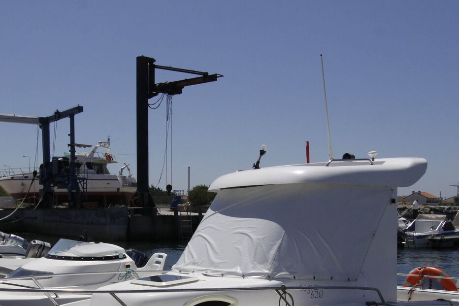 “Ajuda-nos, estamos a ir ao fundo” 