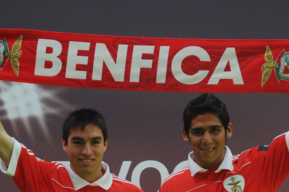 Jara e Gaitán na Luz