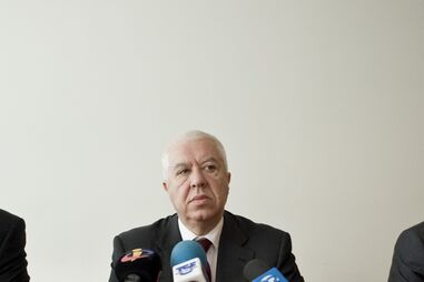 Ministro manda famílias poupar