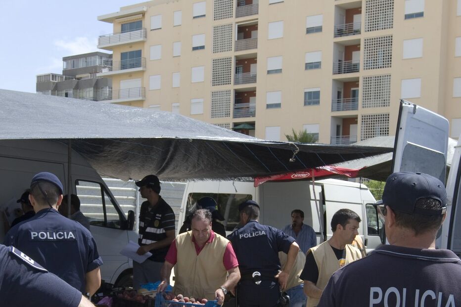 Rusga junto ao mercado