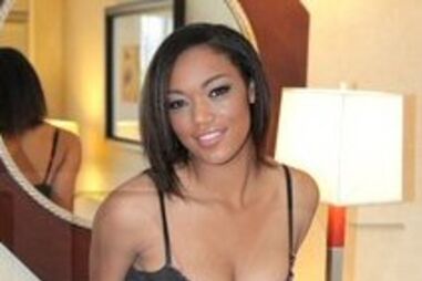 Filha de Morpheus de 'Matrix' lança-se no porno