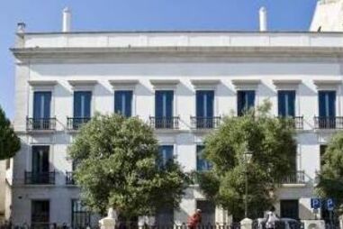 Mais 19 licenciados em Direito recorrem à justiça 