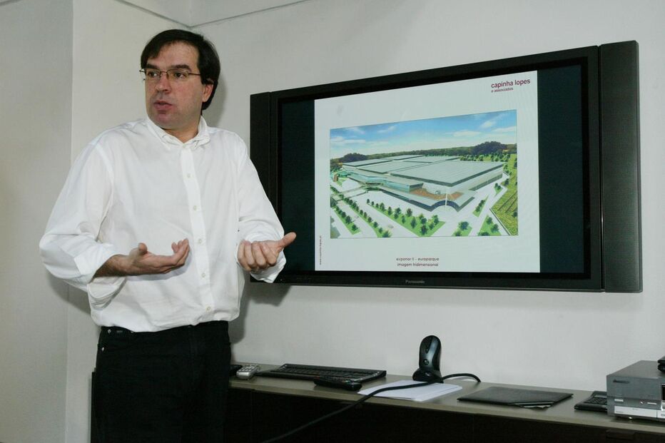 Capinha Lopes deve ao Fisco