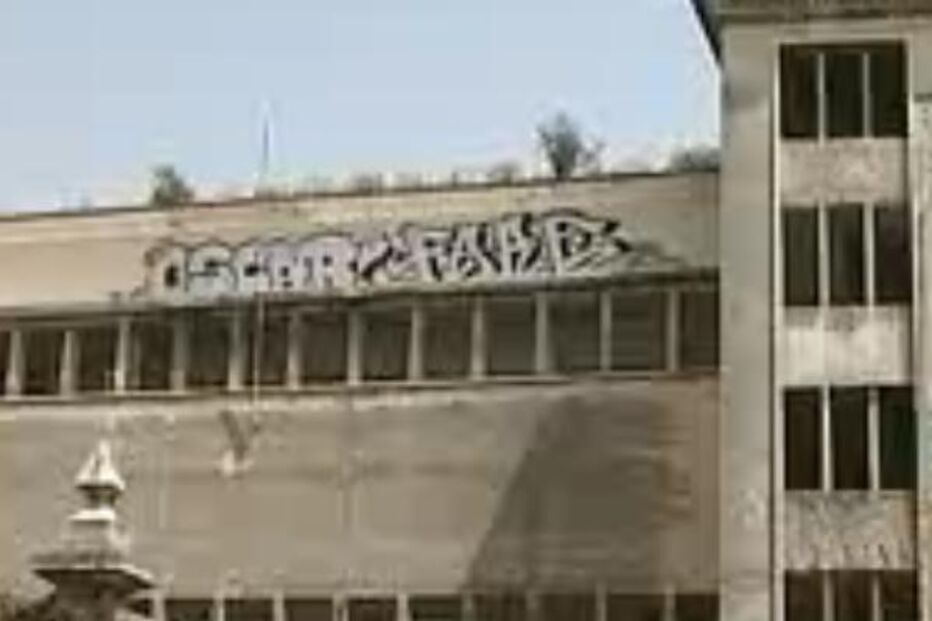 Lisboa: Graffiti cobrem palácios abandonados